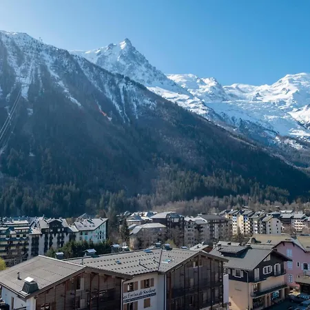 Modern With Mont Blanc View And Pool Apartman Chamonix